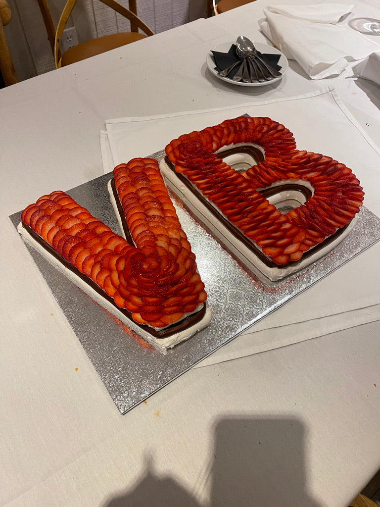 Pavlova de Dos Números o Letras - Fresas