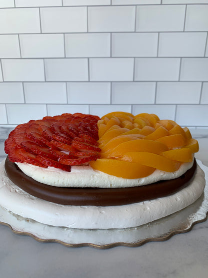 Pavlova Circular - Fresas y Melocotón