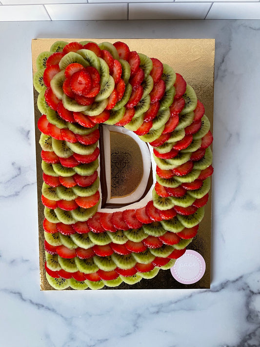 Pavlova de Número o Letra - Kiwi y Fresas